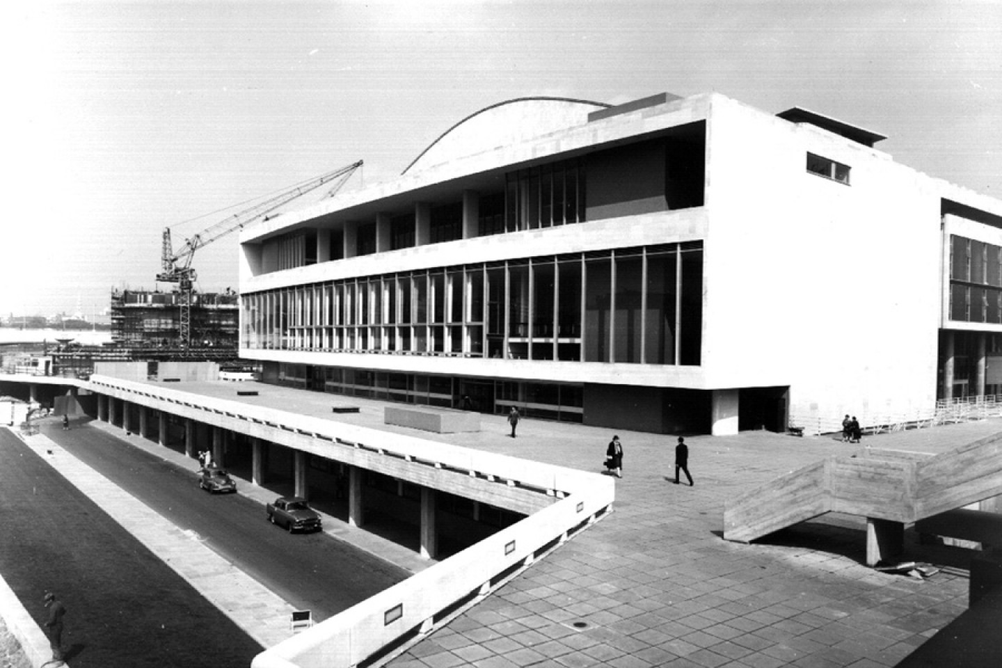  © Royal Festival Hall in the 1950s